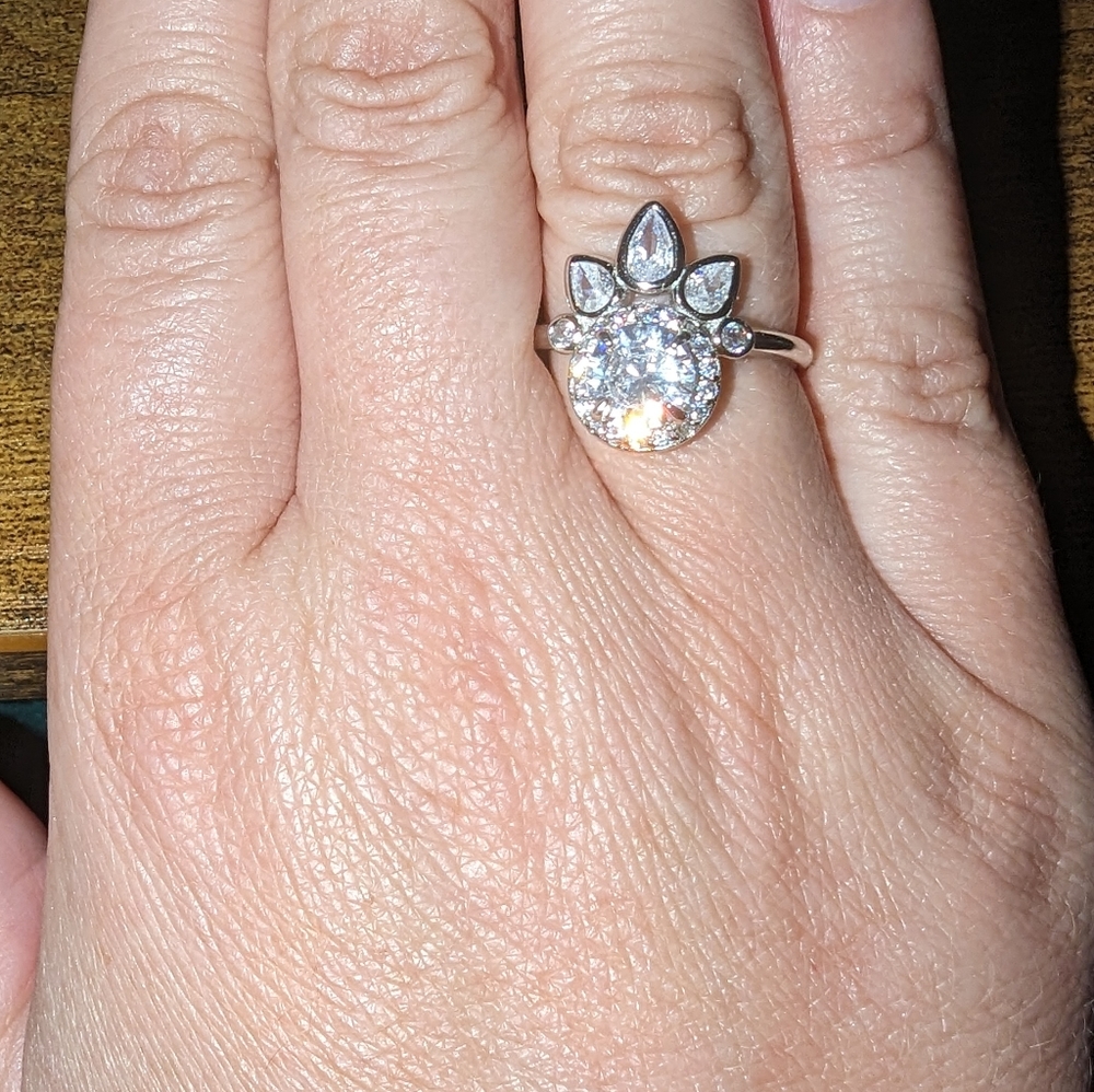 Bomb Party Size 8 .925 Solid Sterling Silver Diamond Cubic Zirconia Women Ring